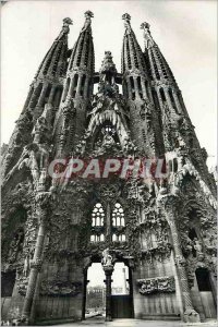 Postcard Modern Barcelona Expiatory Temple of the Holy Family