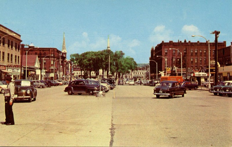 NH - Keene. Widest Paved Main Street in the World