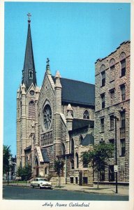 VINTAGE POSTCARD HOLY NAME CATHEDRAL AND STREET SCENE CHICAGO 1960s