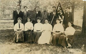 RPPC Postcard Junior Class 1909 New London School Posted DPO 4 Northport WI 1908