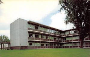 Marshalltown Iowa~Evangelical Hospital~Front Entrance~1967 Postcard