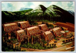 Inn Of The Park, Banff, Alberta, Chrome Art Postcard