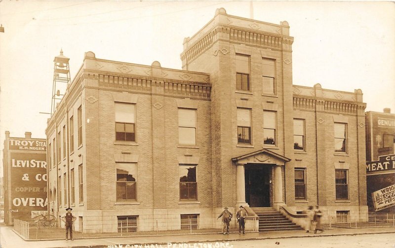 F53/ Pendleton Oregon RPPC Postcard 1916 City Hall Building