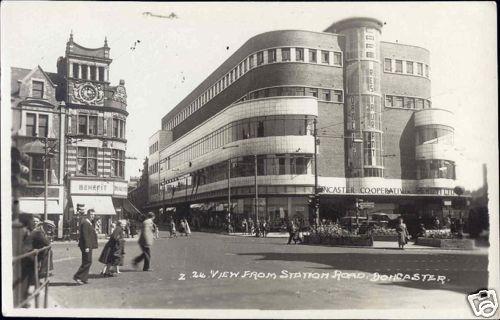 yorkshire, DONCASTER, Station Road (1958) RPPC