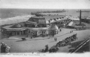 A033 England Ramsgate Royal Victoria Pavilion carriages vintage postcard