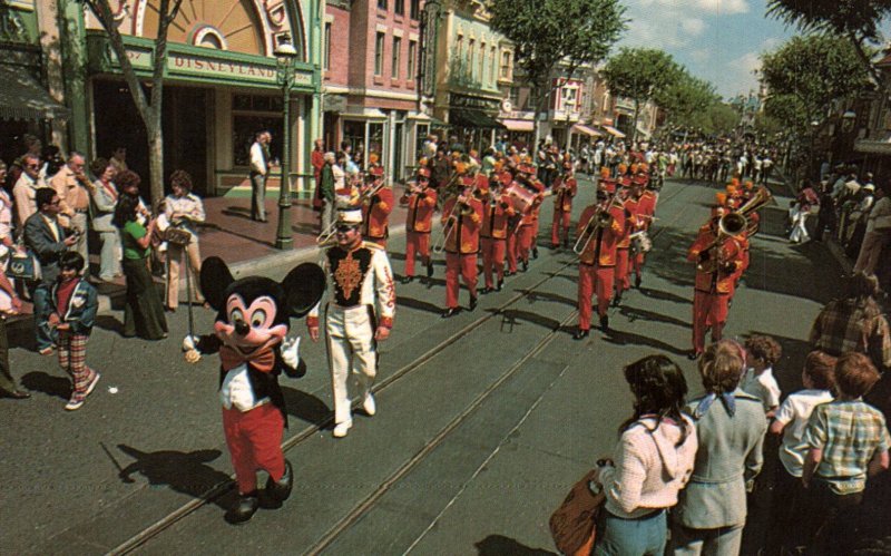 The Disneyland Band,Disneyland BIN