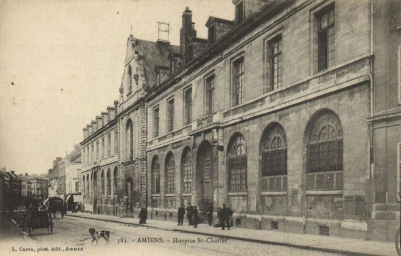 CPA AMIENS - Hospice St-Charles (121365)