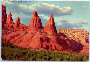 Postcard - Huge and colorful sandstone sentinels, Oak Creek Canyon - Arizona