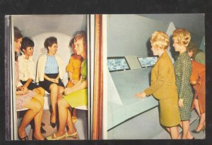 ST. LOUIS MISSOURI GATEWAY ARCH INTERIOR AT THE TOP WOMEN VINTAGE POSTCARD