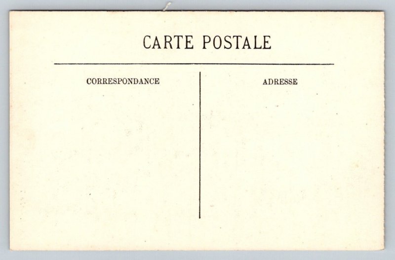 Eiffel Tower   Paris France  Postcard