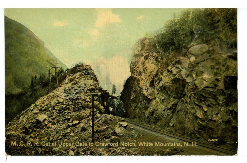 NH - Crawford Notch. Maine Central Railroad Gateway Cut & Train