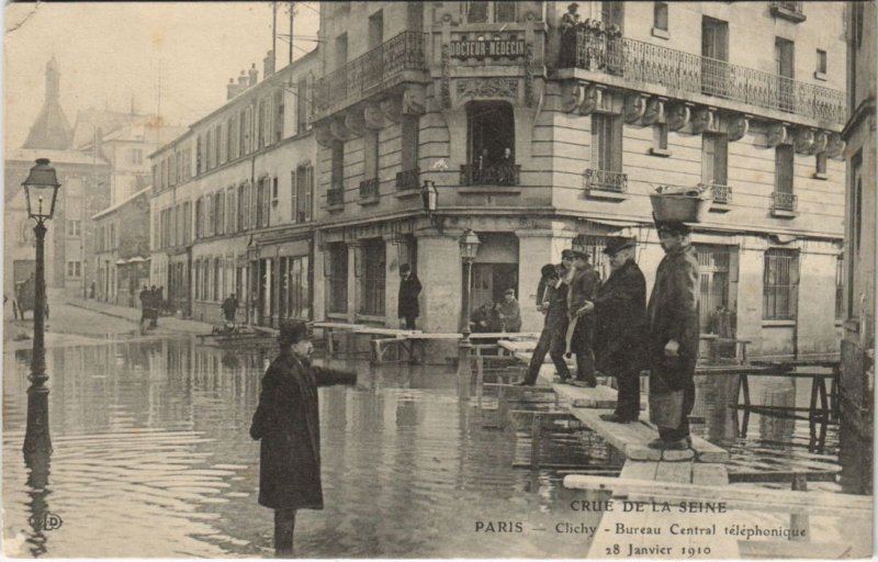 CPA Inondations 1910 PARIS Clichy Bureau Central telephonique (996772)