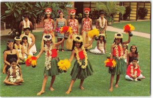 Hula Show Cast Napili Kai Beach Club Hotel Maui, Hawaii Vintage Postcard c1960s