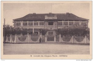 DAHOMEY , Immeuble des Chargeurs Reunis - COTONOU , 00-10s