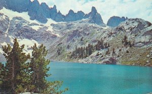 USA Iceberg Lake Minaret Spires Vintage Montana Vintage Postcard 07.46