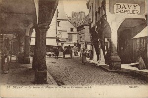 CPA DINAN - Le dessous des Maisons de la Rue des Cordeliers (139976)