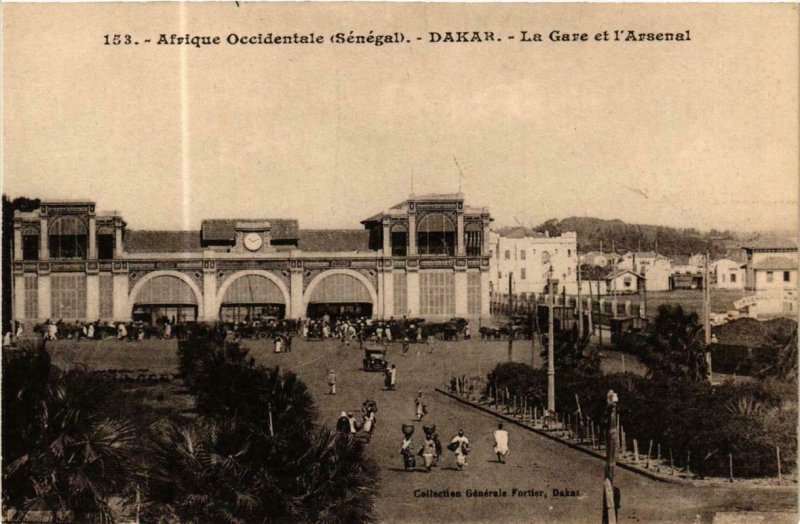 CPA AK Fortier 153, Dakar- La Gare et l'Arsenal, SENEGAL (762821)