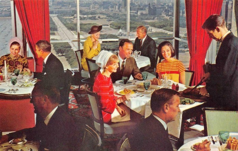 LA TOUR Cafe Francais CHICAGO, IL Restaurant Interior c1960s Vintage Postcard