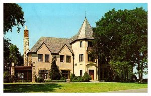 Postcard HOUSE SCENE Topeka Kansas KS AR4852