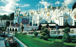 Disneyland Anaheim It's A Small World After All 05.39