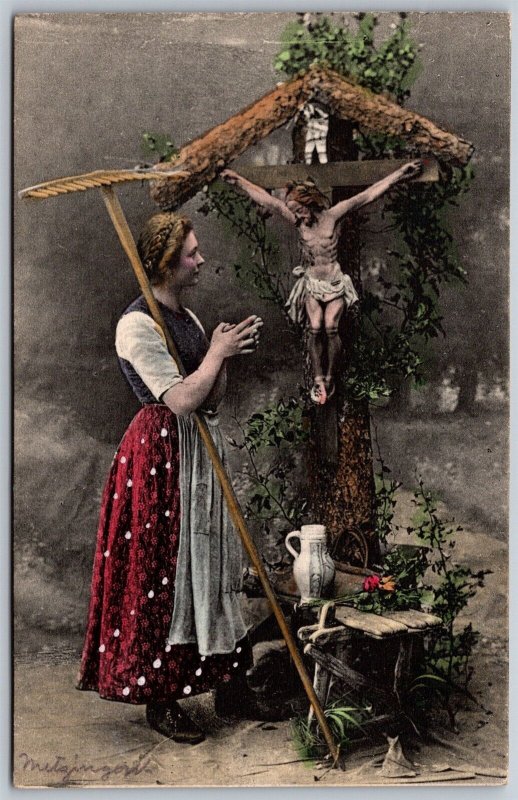Vtg Woman Lady Praying To Jesus Christ On Cross Germany Religious 1910s Postcard