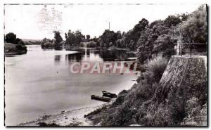 Postcard Modern Ste Foy the Large Banks of the Dordogne