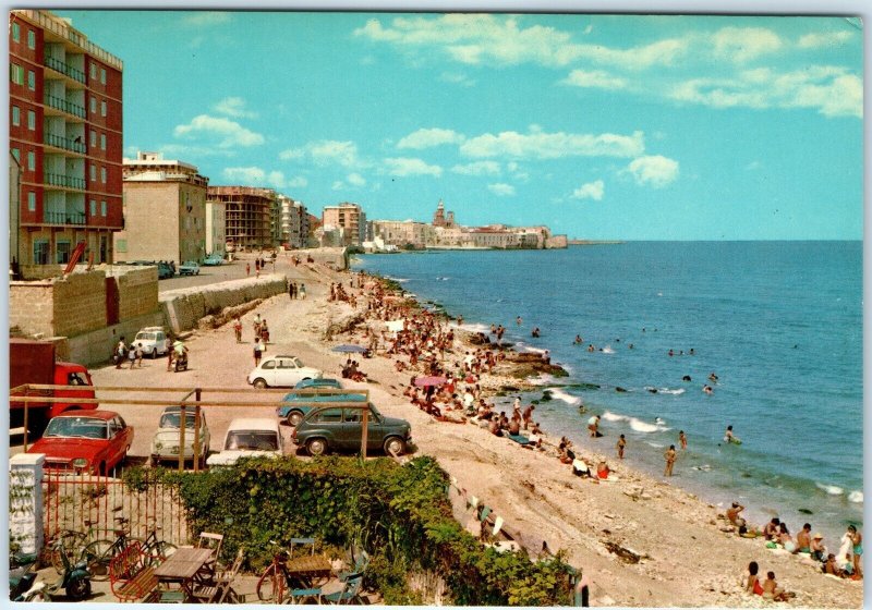 c1970s Molfetta, Italy Beach Resort Scenery Cars Bathers Chrome Postcard 4x6 M22