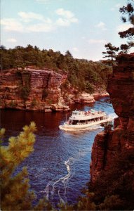 High Rock from Romance Cliff Dells of the Wisconsin River Postcard PC475