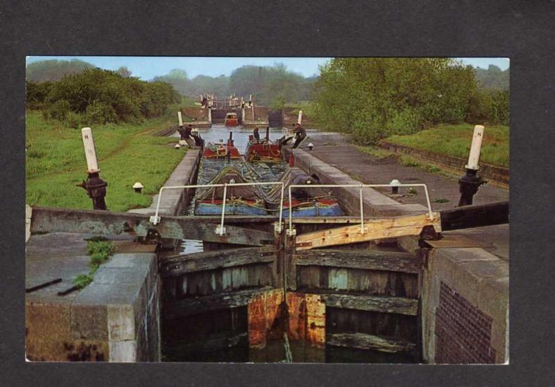 UK England British Narrow Boats Grand Union Canal Long Itchington Postcard