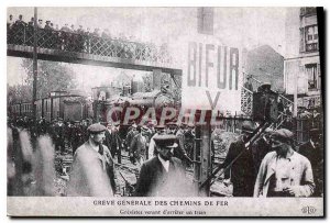 COPY Greve General Railways strikers coming to stop a train