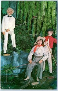 Postcard - Mark Twain and his storybook characters, The London Wax Museum - FL