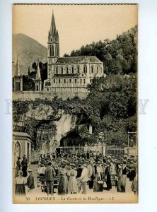 235620 FRANCE LOURDES Grotte La Basilique Vintage postcard