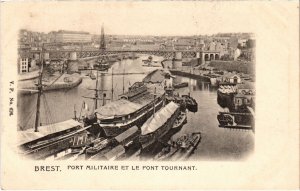 CPA Brest- Port Militaire et le Pont Tournant FRANCE (1025659)