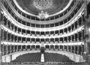 US41 postcard Italy Ascoli Piceno teatro basso interior 1958