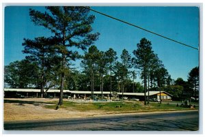 c1950's Swimming Pool, Playground Oak Plaza Motel Blacksheer Georgia GA Postcard