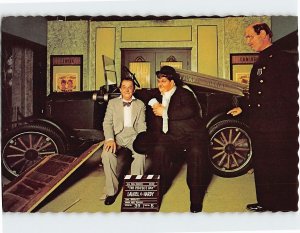 Postcard Stan Laurel and Oliver Hardy, The Perfect Day, Stars Hall Of Fame, FL