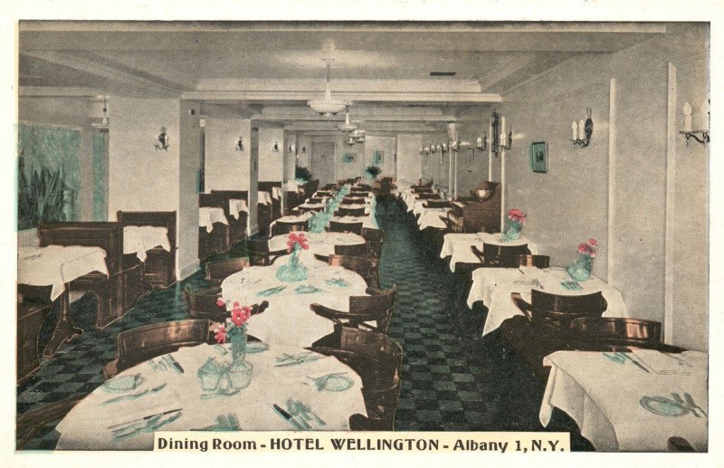 Vintage Postcard 1920's Dining Room Hotel Wellington Garage-In Albany New York