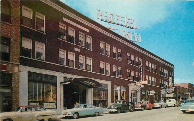 Arkansas Fayetteville Mountain Inn 1950s Dexter Postcard automobiles 22-2092