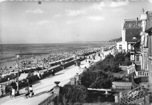 Lot196 cabourg beach perspective calvados france real photo