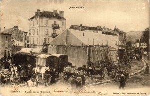 CPA AK ISSOIRE - Place de la Caserne (72599)