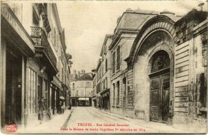 CPA TROYES - Rue Général Saussier (72032)