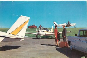 1950s Aircraft Advertising Beechcraft people Postcard 25-5643