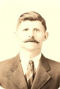 c1910 GENTLEMAN HANDLEBAR MUSTACHE SUIT TIE PHOTO RPPC POSTCARD P297