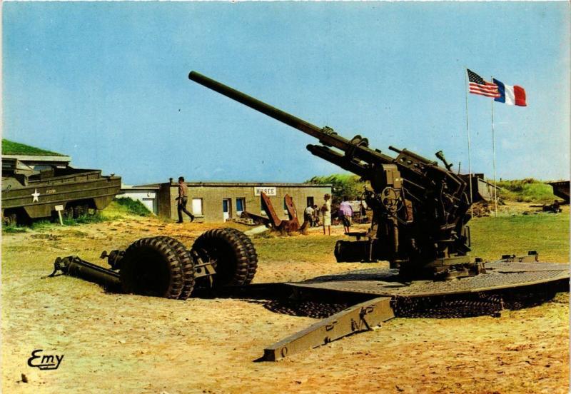 CPM AK Militaire - Sainte-Marie-du-Mont - Utah Beach - Artillery (696445)