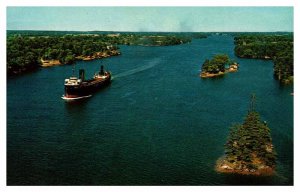 Postcard BOAT SCENE Thousand Islands Ontario ON AQ1222