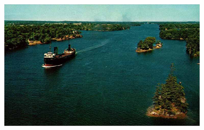 Postcard BOAT SCENE Thousand Islands Ontario ON AQ1222