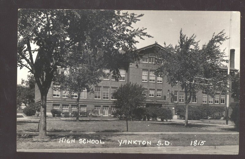 RPPC YANKTON SOUTH DAKOTA SD HIGH SCHOOL BUILDING REAL PHOTO POSTCARD