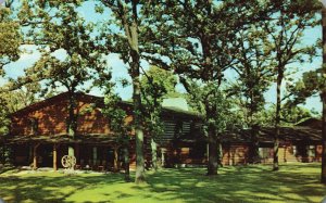 1952 Wagonwheel Lodge Rustic Rooms Apartment Rockton Illinois IL Posted Postcard