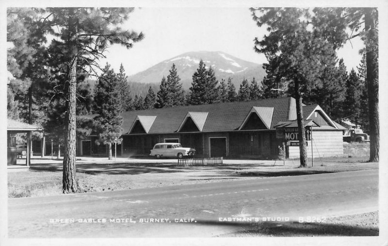 RPPC Burney, California GREEN GABLES MOTEL Roadside ca 1950s Vintage Postcard