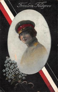 GERMANY FRAULEIN FELDGRUA GLAMOUR WOMAN MILITARY FELDPOST POSTCARD 1916 !!
